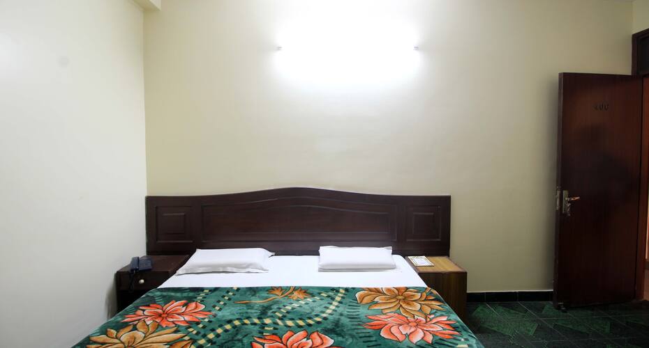 Hotel Lucky Inn, New Delhi 4